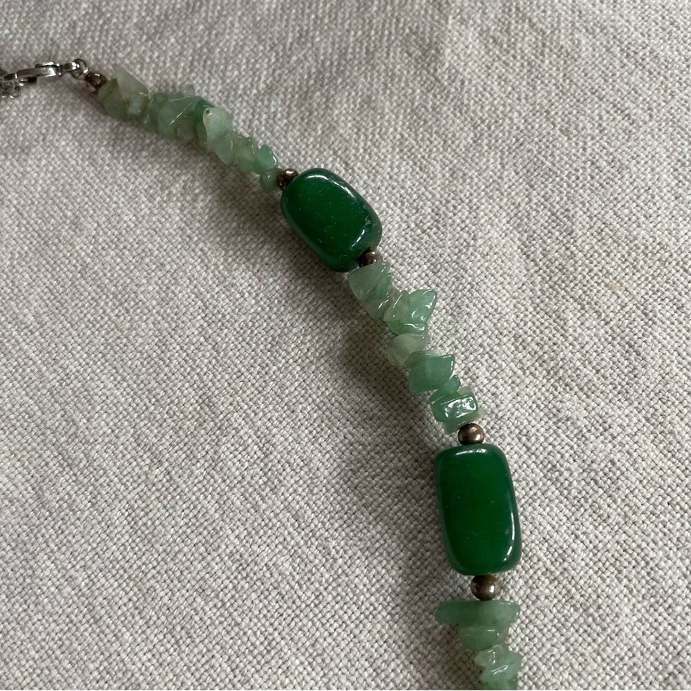 Vintage H.D.N.Y. Green Adventurine Necklace. Crystal Chips and Barrel Beads - Picture 6 of 12